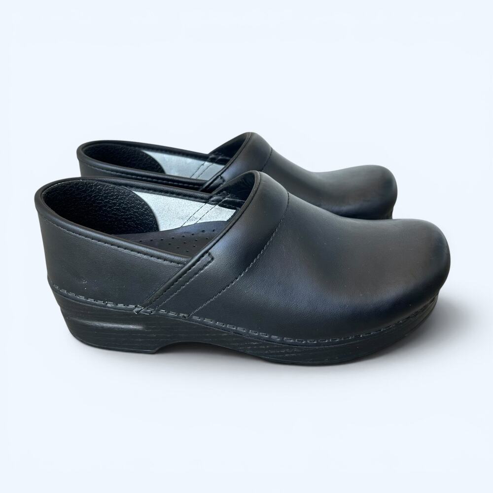 Dansko Professional Black Leather Clogs Womens EU 38 US 8 Comfort Shoes